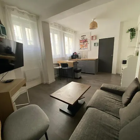 Proche Metro Et Rer Appartement *